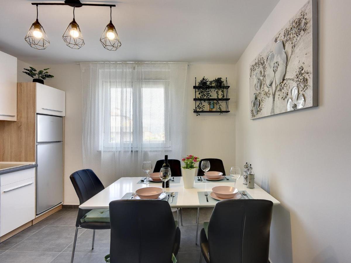Villa Noemi By Interhome Ližnjan Eksteriør bilde